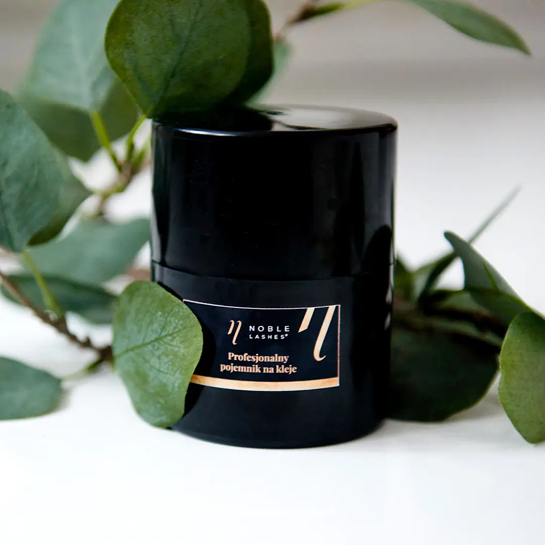 Pojemnik próżniowy na klej od Noble Lashes