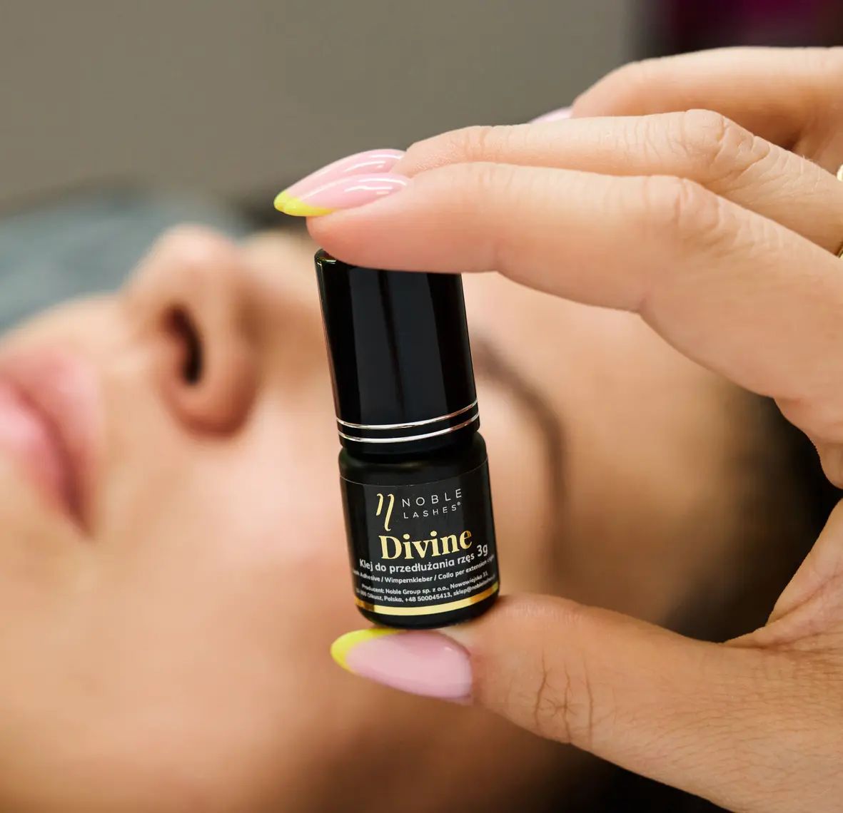 Klej do rzęs Divine 3g