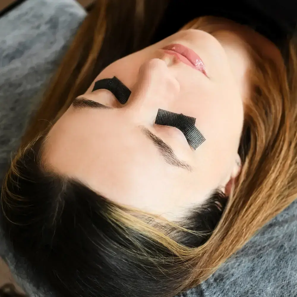 Taśma do przedłużania rzęs metodą UV