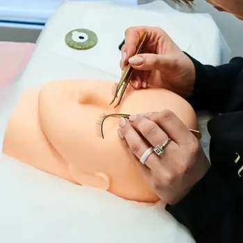 Profesjonalne rzęsy treningowe na pasku