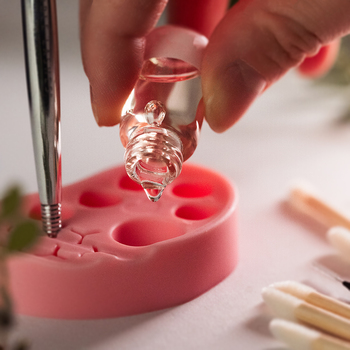 Multifunkcyjna paletka silikonowa SERCE do laminacji brwi i liftingu rzęs