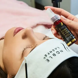 Cleaner w sprayu do rzęs 40 ml 2