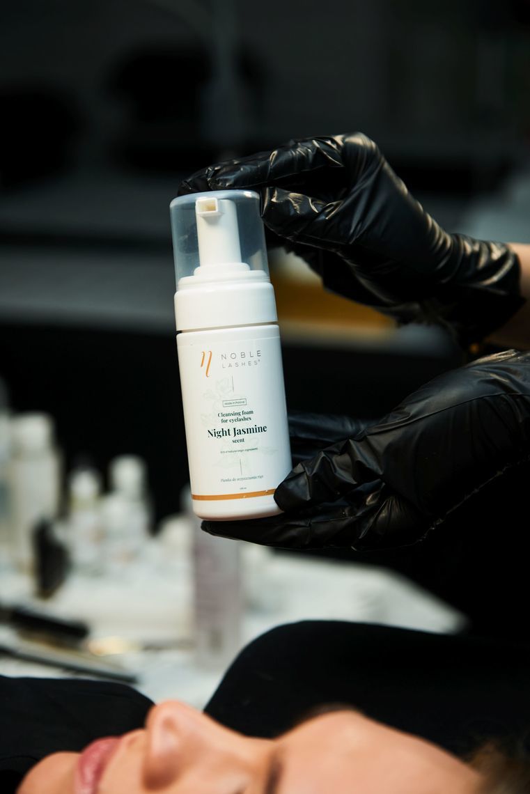 Pianka do czyszczenia rzęs Pianka do czyszczenia rzęs