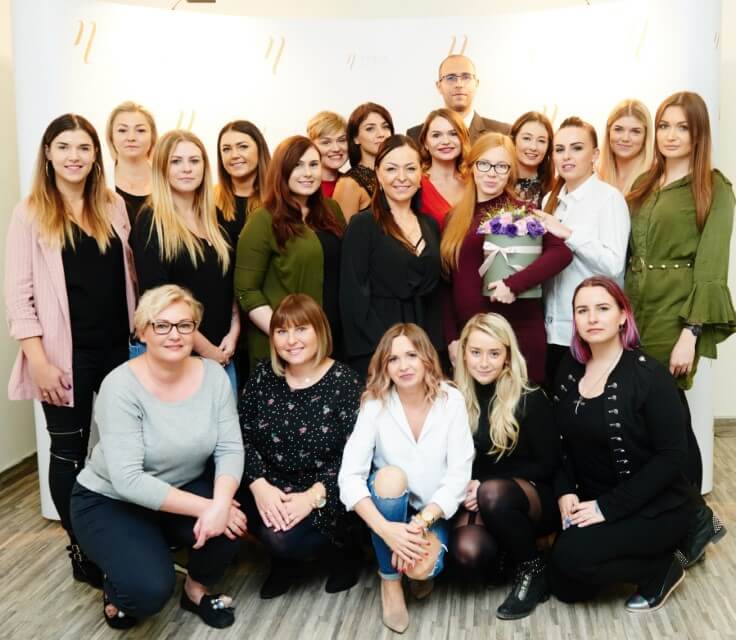 nstruktorki Noble Lashes wraz z właścicielem marki, Pawłem Wojciechowskim styliski rzęs noble lashes