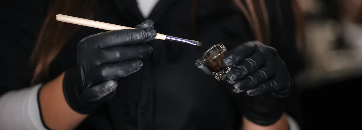 Henna pudrowa czy żelowa do brwi i rzęs?