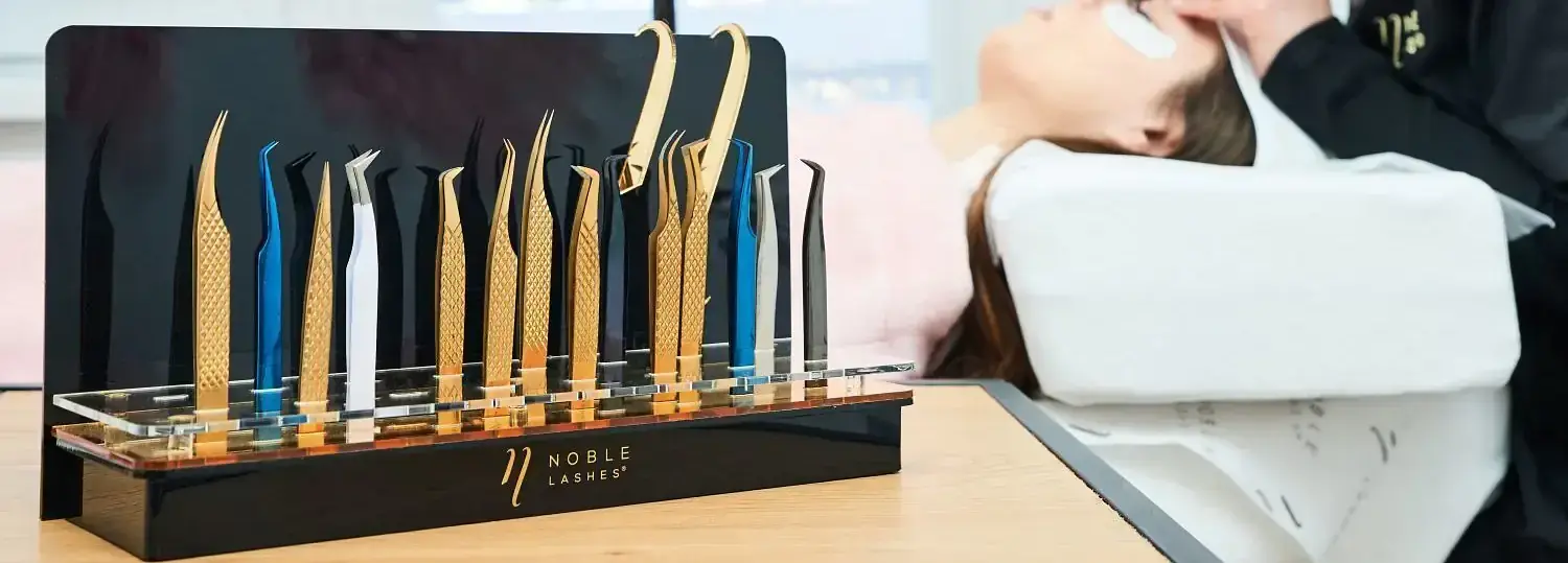 Stylizacja rzęs zaczyna się… od przechowywania!