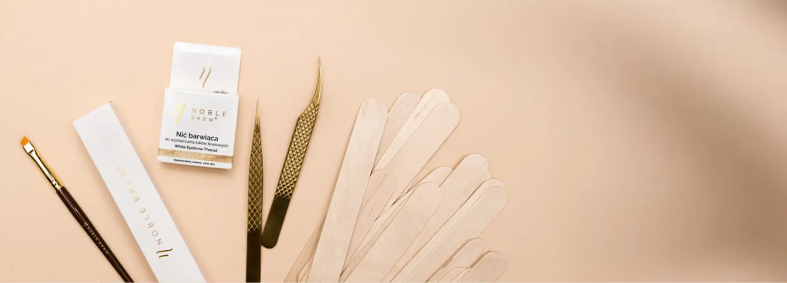 Wosk, Nici, Pęsety, czyli wszystko o regulacji brwi