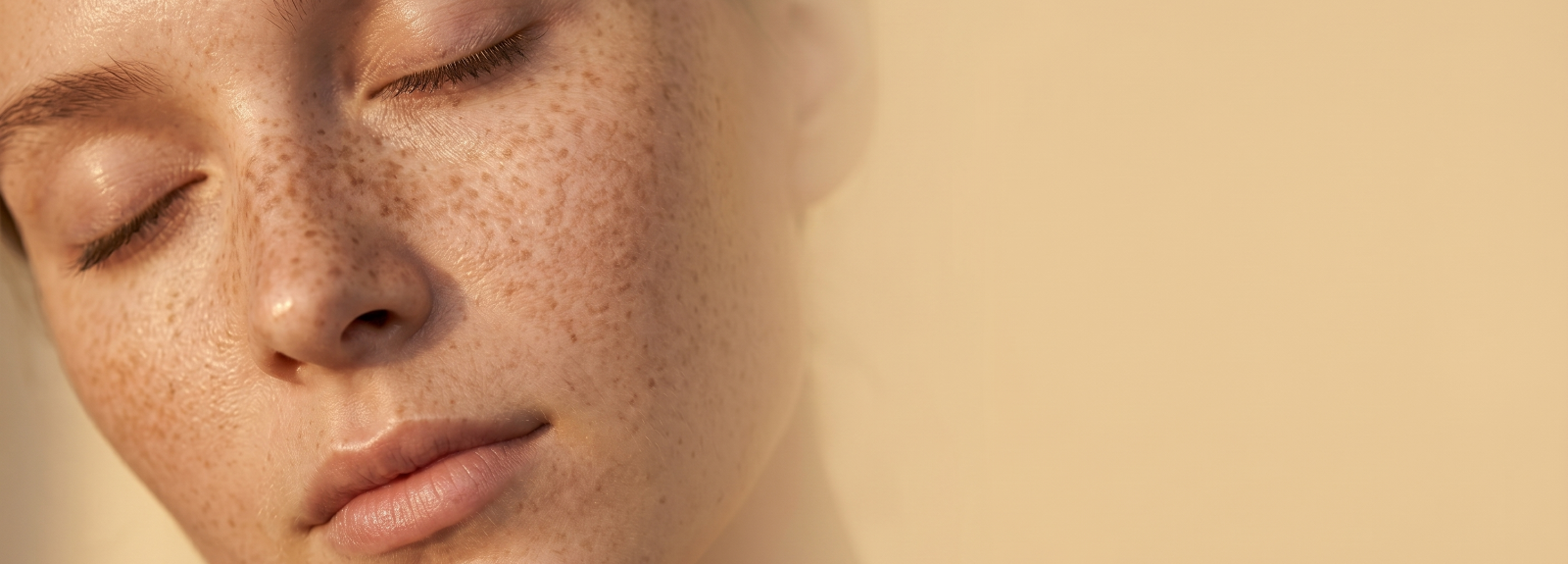 Piegi z henny: Jak uzyskać naturlny efekt?