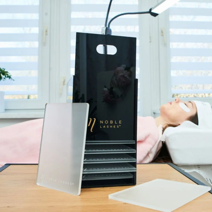 Czarny Lash Box od Noble Lashes 2.0