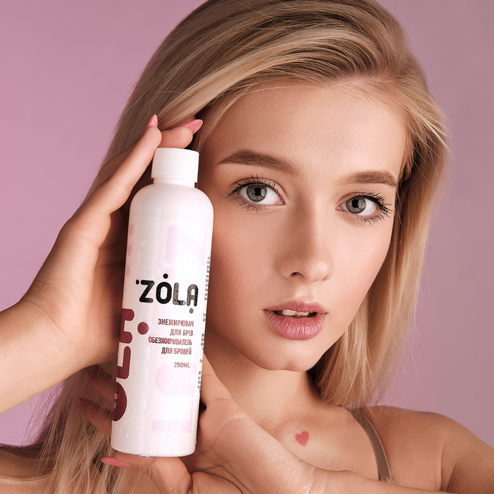 Odtłuszczacz do brwi ZOLA